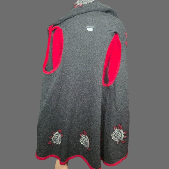 Vintage Wool Cape Poncho Vest Gray Red Roses Made In Italy Gothic Witchy Boho - Picture 15 of 15